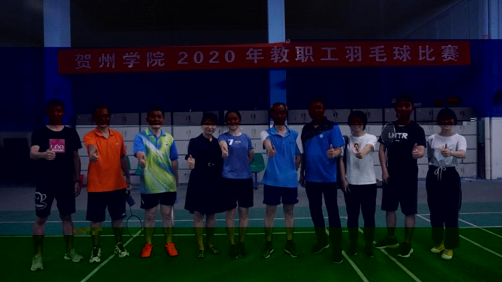 賽後運動員和部分啦啦隊員合影