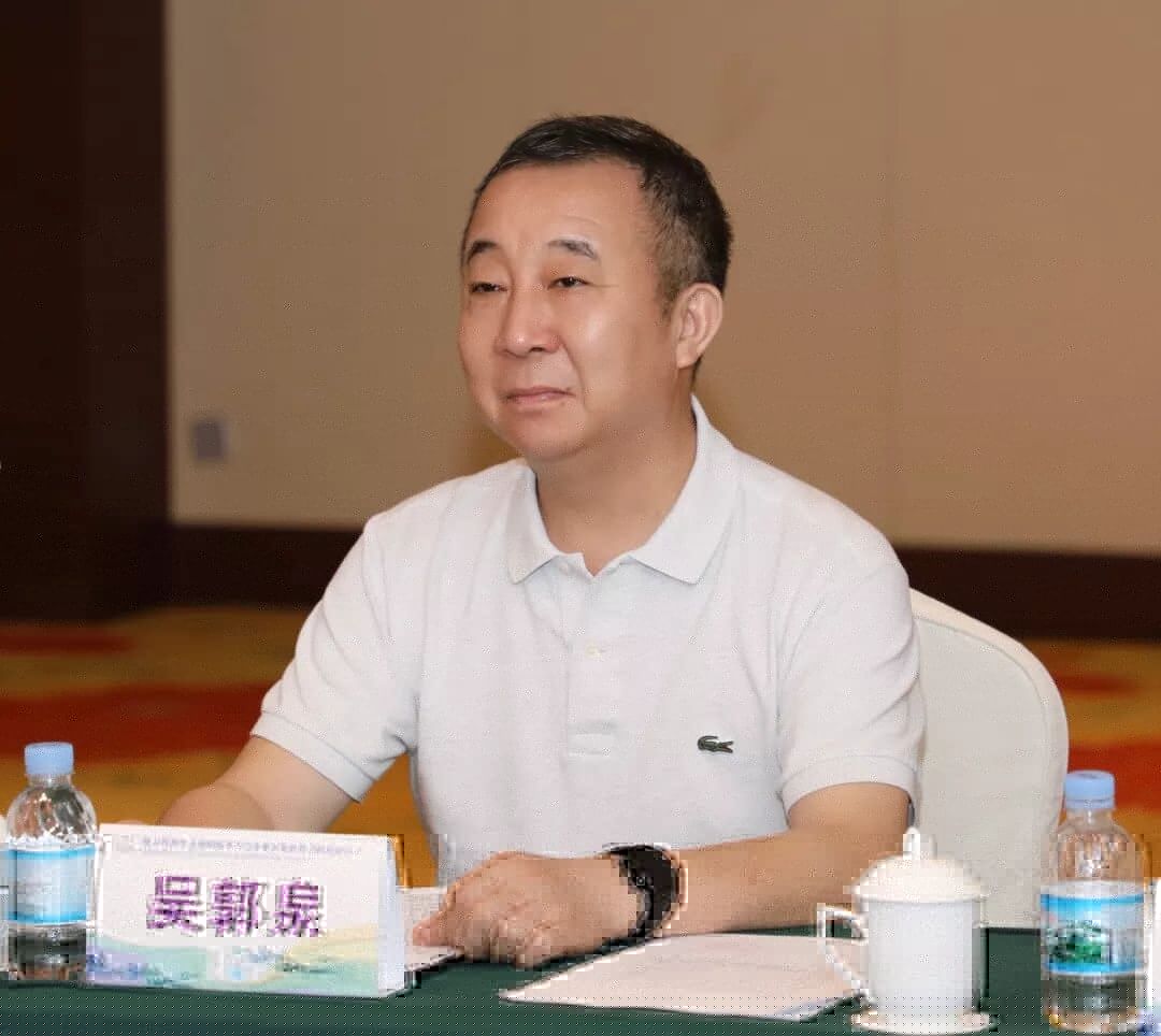 英国正版365官方网站校長吳郭泉
