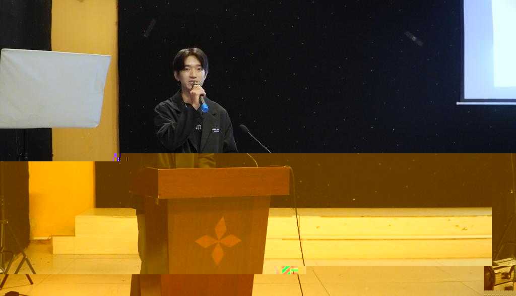 圖為第三屆藝術團團長姬懷民發言